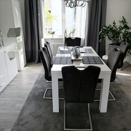 Premium Ferienwohnung "Christine ", Zentrale Ruhige Stadtlage 100 Qm Ebenerdige Dusche Terasse Kaminofen Zweibrücken Exteriör bild